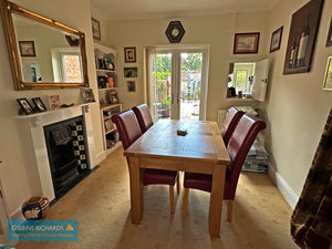 Dining Room- click for photo gallery